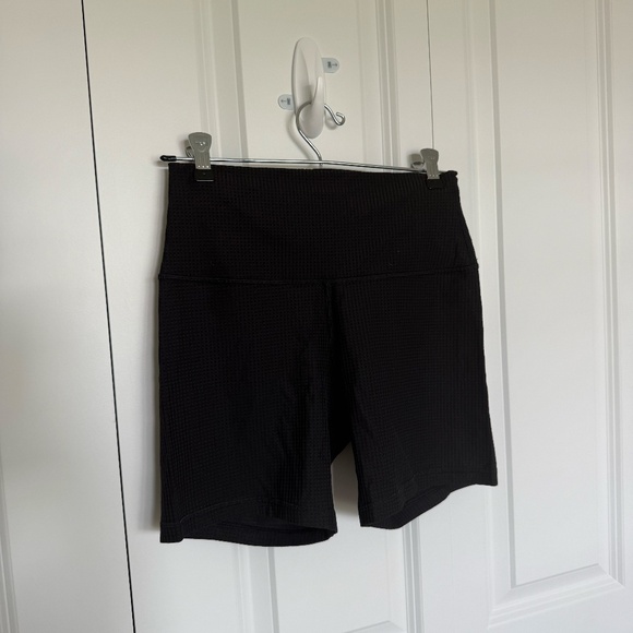 Lululemon Athletica High-Rise Biker Short Grid Texture 6" - Picture 4 of 4